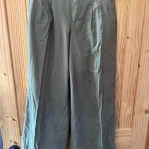 American Eagle Outfitters Women's Olive Green Trousers